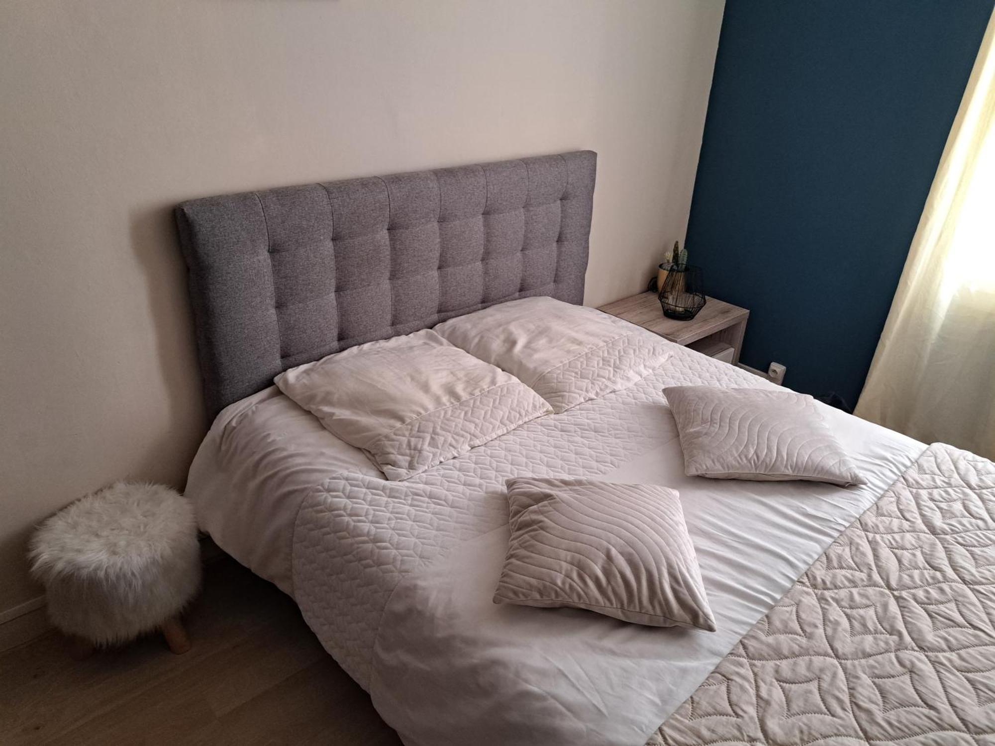 Chambre Spacieuse - Dressing - Sdb Communes - Parking Prive นีมส์ ภายนอก รูปภาพ